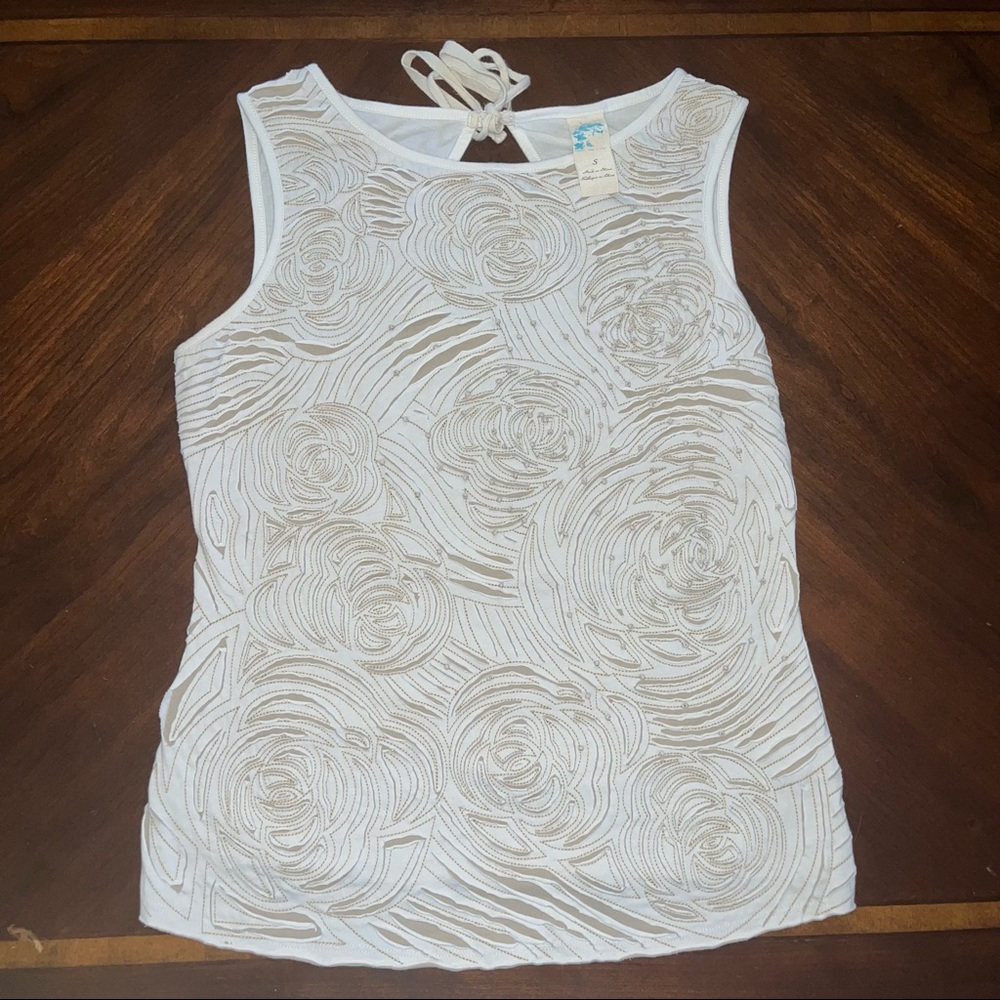 Sleeveless top